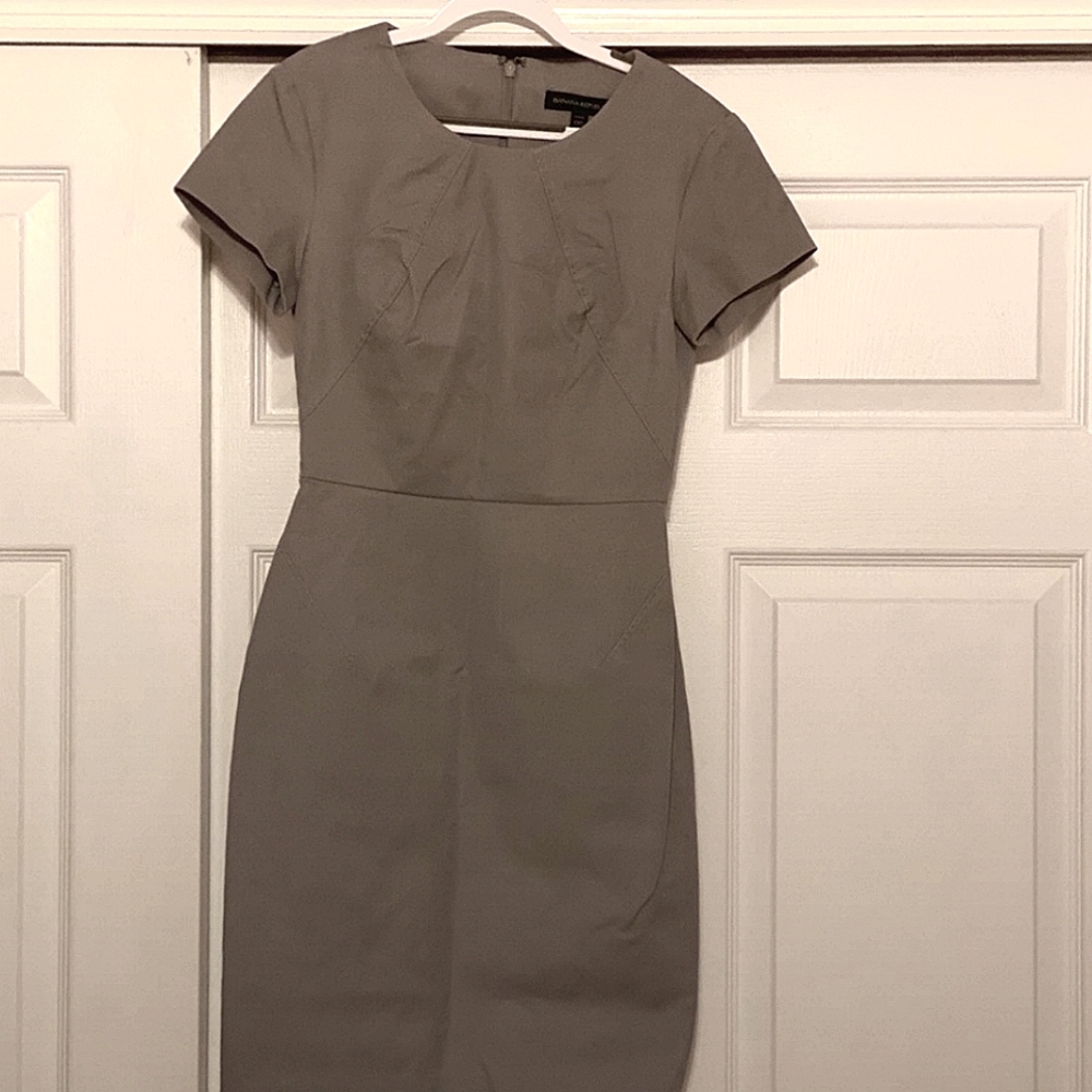 NWOT BR Short sleeve sheath midi dress